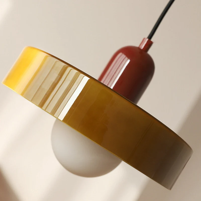 Farverig Glaspendel med Moderne Design til Hjemmet