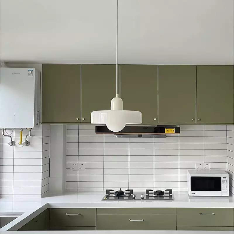 Farverig Glaspendel med Moderne Design til Hjemmet