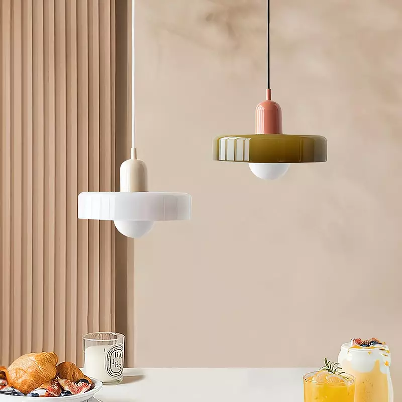 Farverig Glaspendel med Moderne Design til Hjemmet