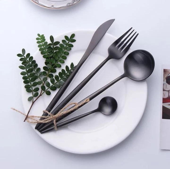 Elegant Sort Bestiksæt i Rustfrit Stål - Stilfuldt & Holdbart