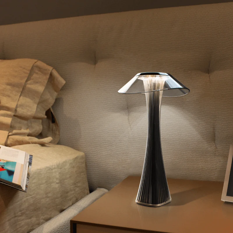 Trådløs LED Bordlampe med Touch - Justerbar Lysstyrke