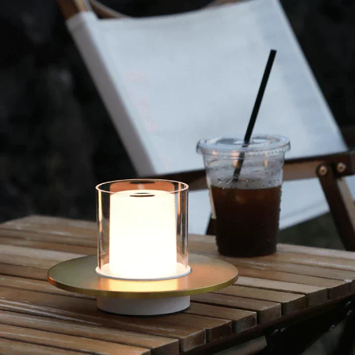 Sikker LED Bordlampe med Ægte Stearinlysglød