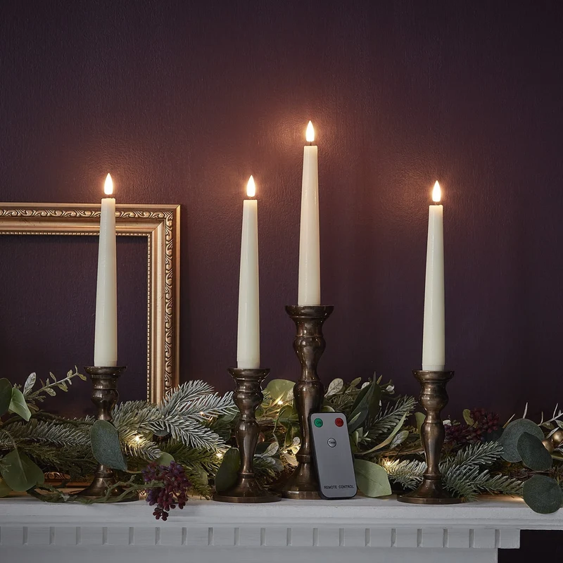 Fjernbetjente LED Kronelys med Naturtro Flammeeffekt