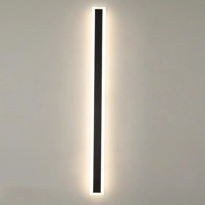 Elegant LED Væglampe med Slank Design og IP65 Vandbeskyttelse