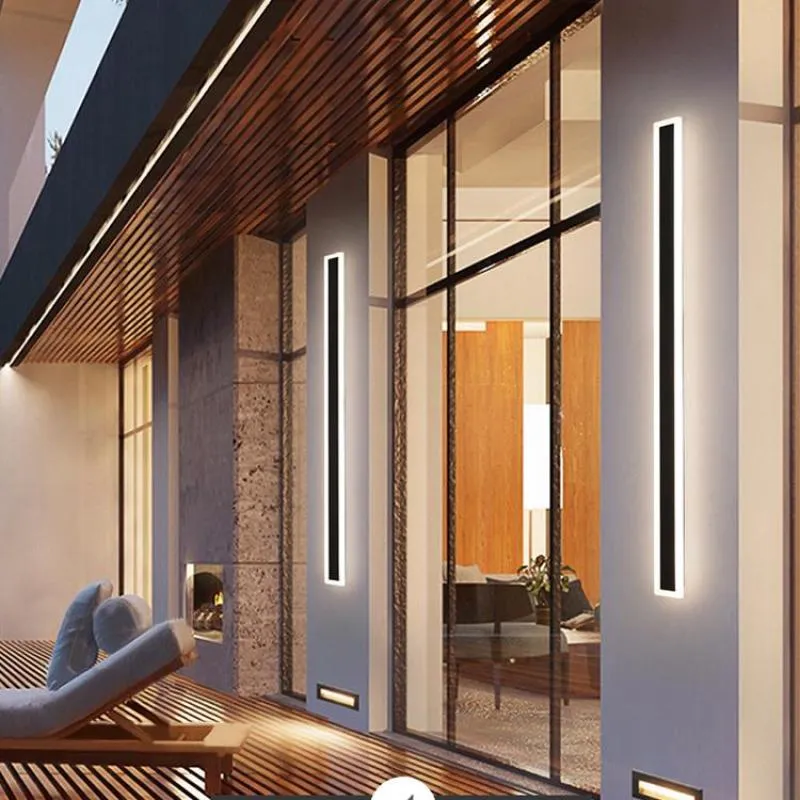 Elegant LED Væglampe med Slank Design og IP65 Vandbeskyttelse