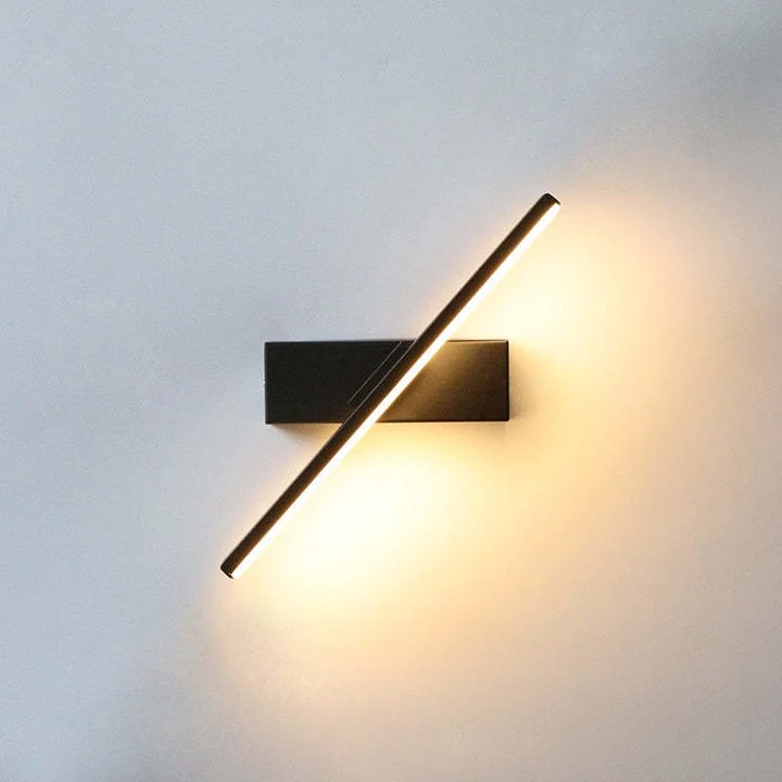 Stilfuld Væglampe med Roterbart Design og LED Lys