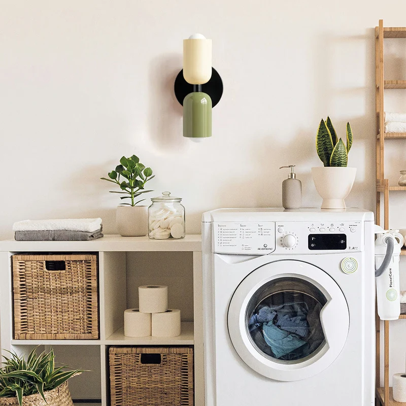 Elegant vintage væglampe med dobbelt lys til moderne hjem