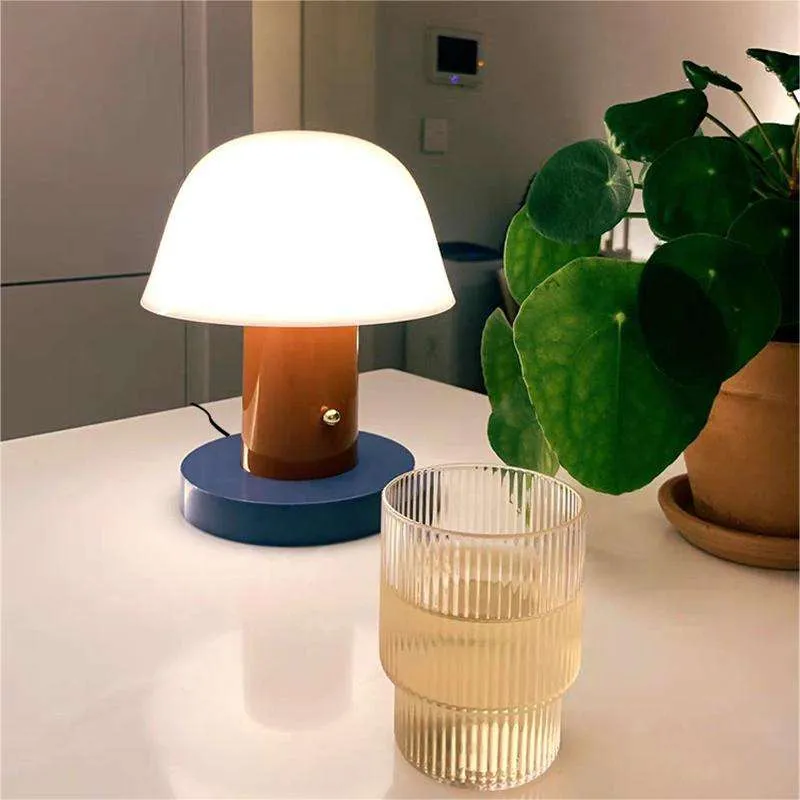 Elegant Svampeformet Bordlampe med Justerbar LED-lys