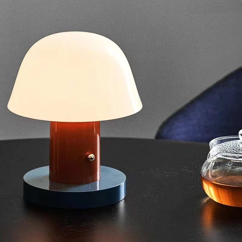 Elegant Svampeformet Bordlampe med Justerbar LED-lys
