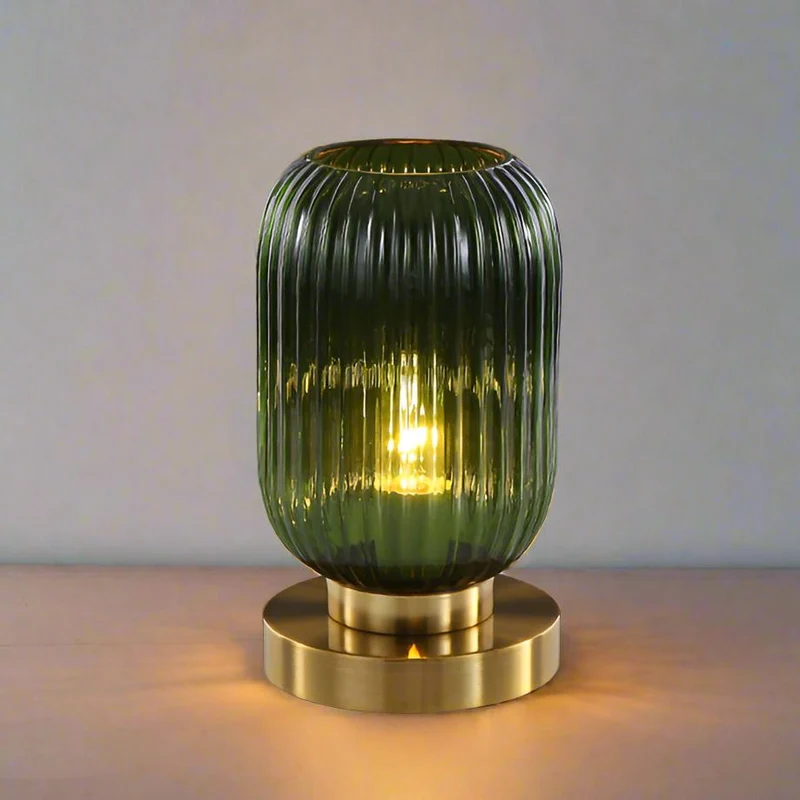 Moderne Bordlampe med Glaslampe for Stilfuldt Hjem
