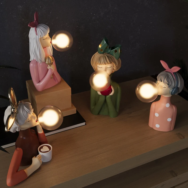 Moderne Bordlampe med Kunstnerisk Resin Pige Design