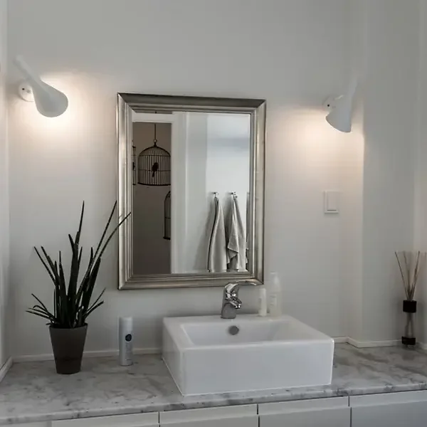 Justerbar Bordlampe med Behageligt Varmt LED Lys