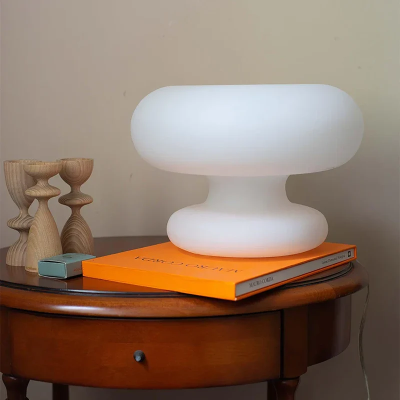 Bordlampe i Mat Glas med Hyggebelysning