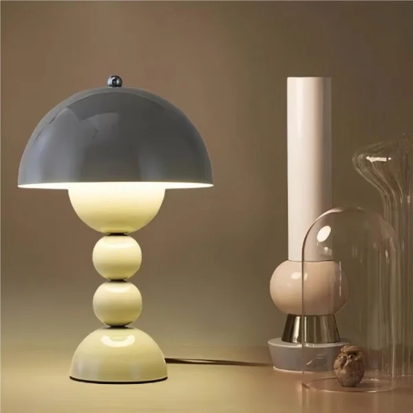 Moderne Bordlampe i Akryl for Stilfuld Indretning