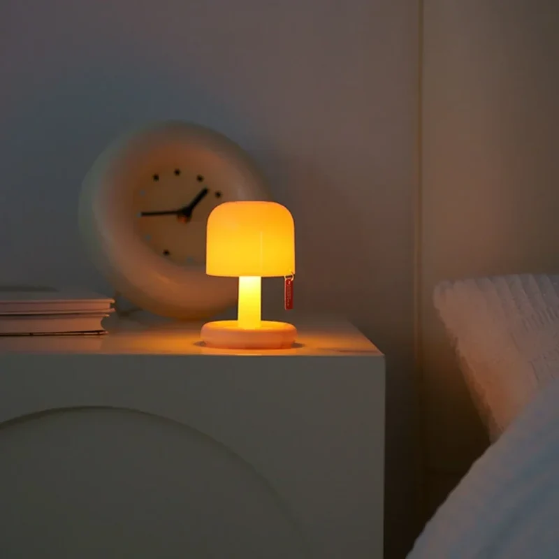 Bordlampe med Beroligende Solnedgangsglød – Genopladelig LED