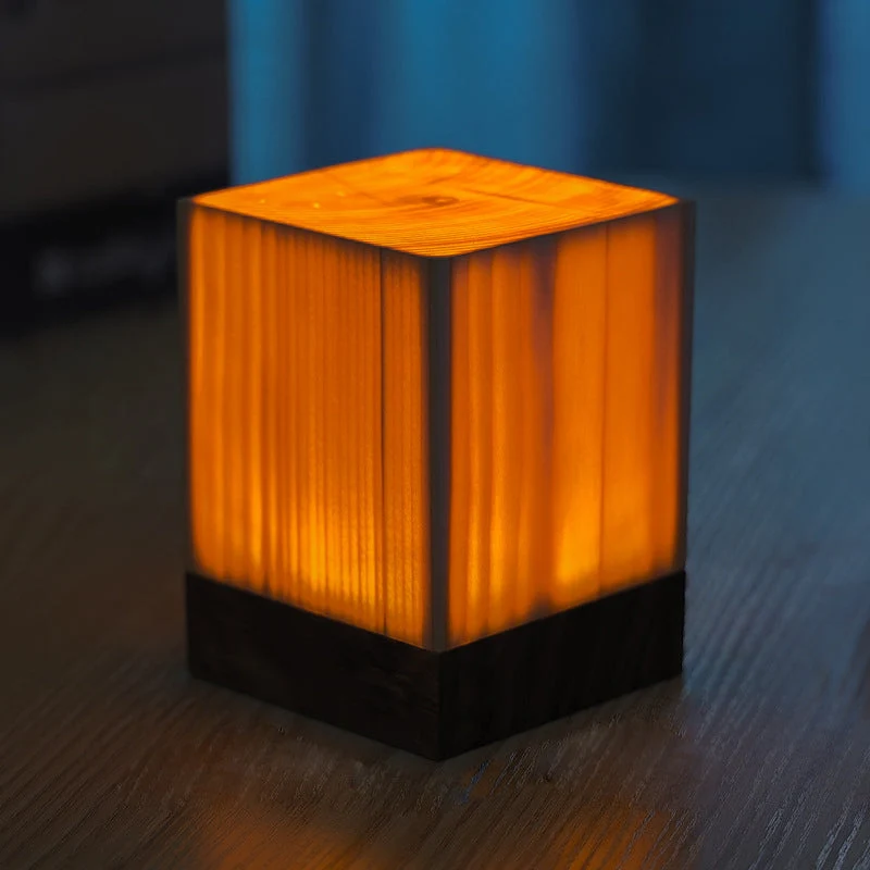 Trådløs Bordlampe med Touch Kontrol og Trælook