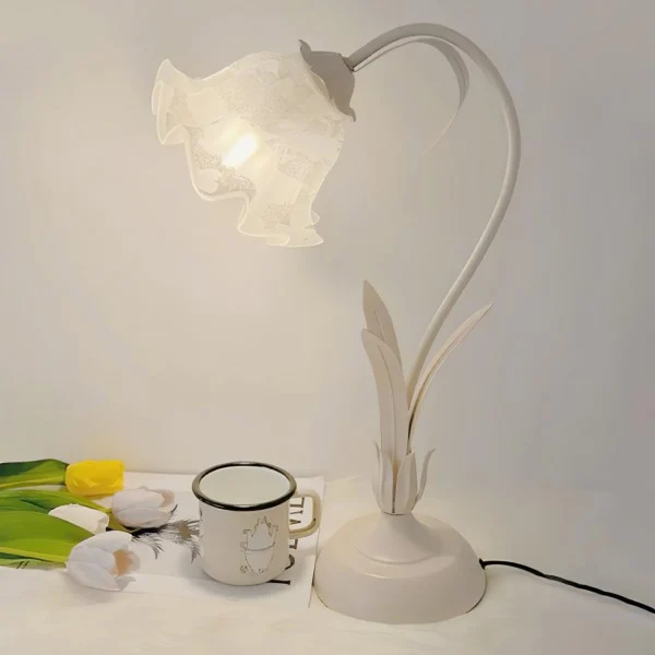 Blomstrende Vintage Bordlampe - Justerbar Elegance