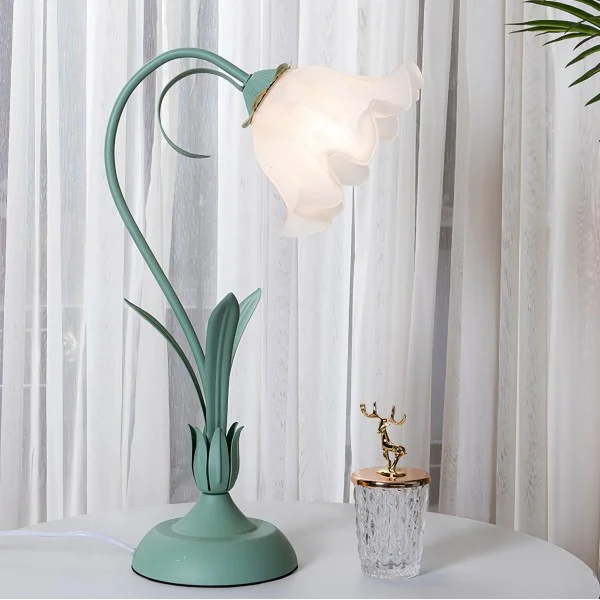 Blomstrende Vintage Bordlampe - Justerbar Elegance