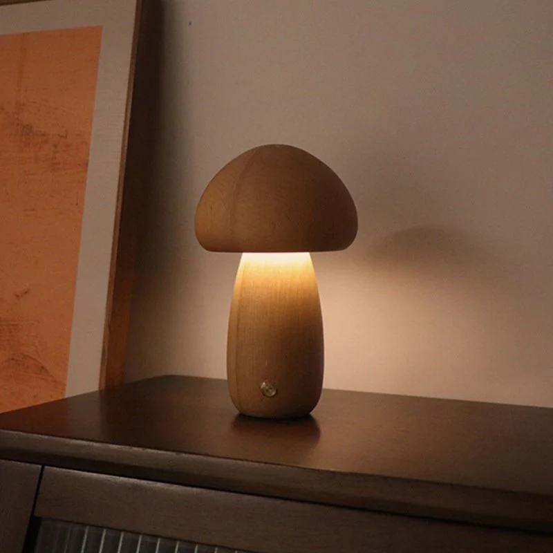 Svampeformet Bordlampe i Træ – Hyggebelysning & Touch Kontrol