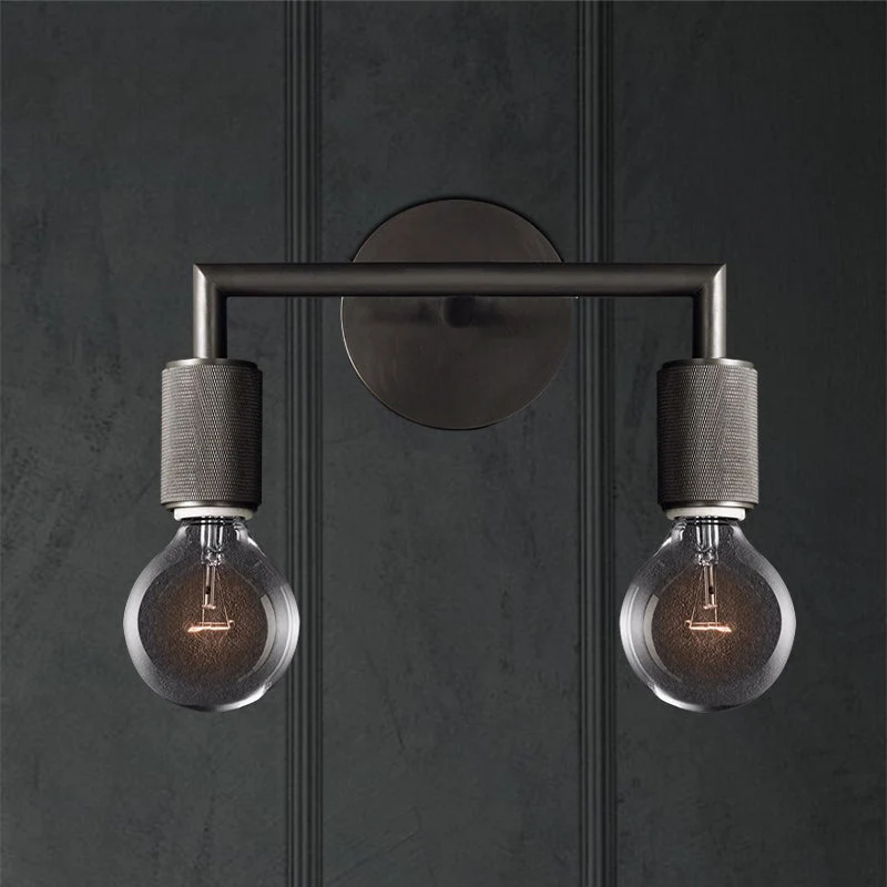 Elegant Væglampe i Messing med Dobbelt Lyskilde Design
