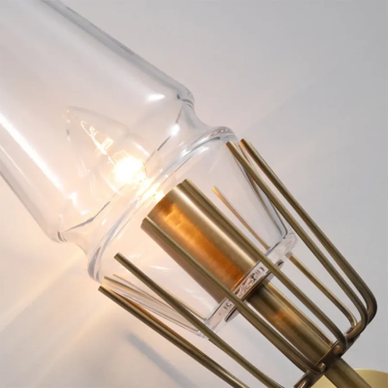 Moderne Væglampe i Glas og Messing – Skab Hygge og Stil
