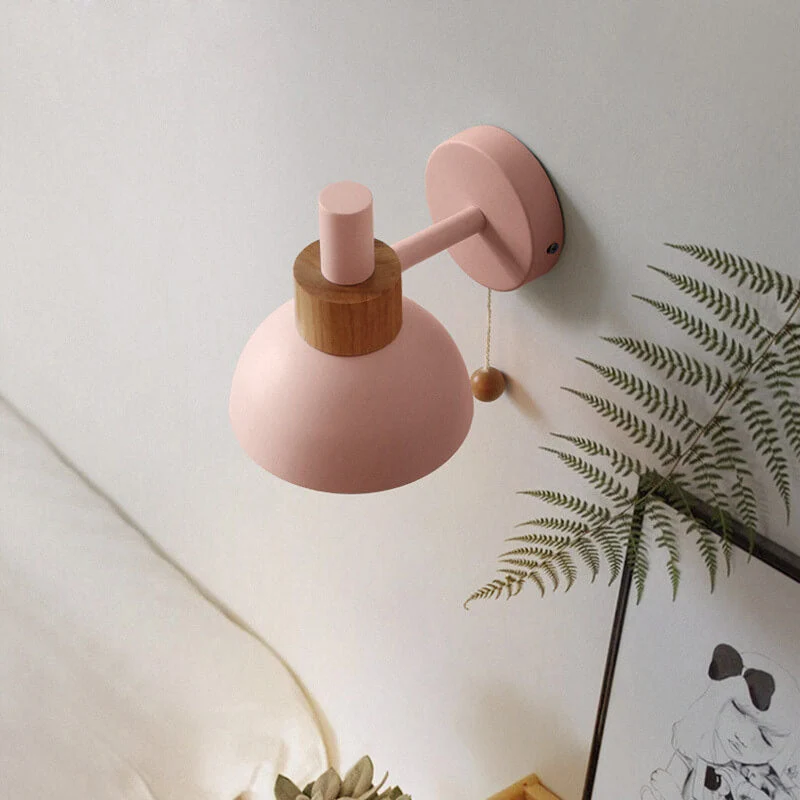 Farverig Væglampe i Moderne Design med Glaskuppel