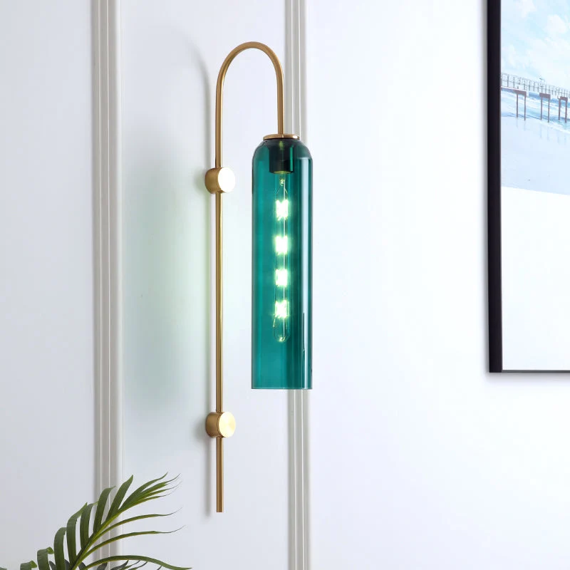 Elegant Væglampe i Glas og Metal – Stilfuld Belysning