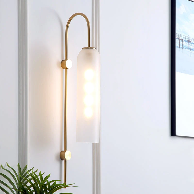 Elegant Væglampe i Glas og Metal – Stilfuld Belysning