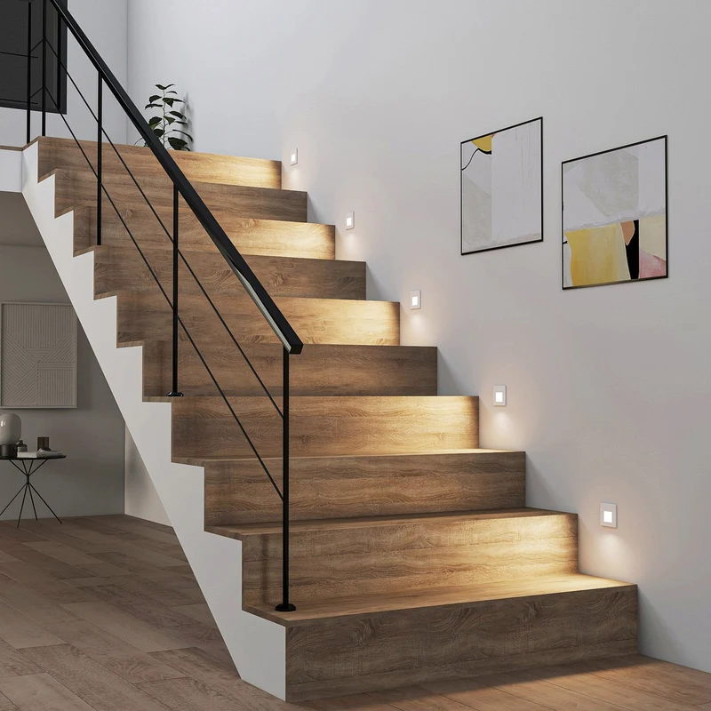 Elegant LED Væglampe i Hvid til Moderne Indretning