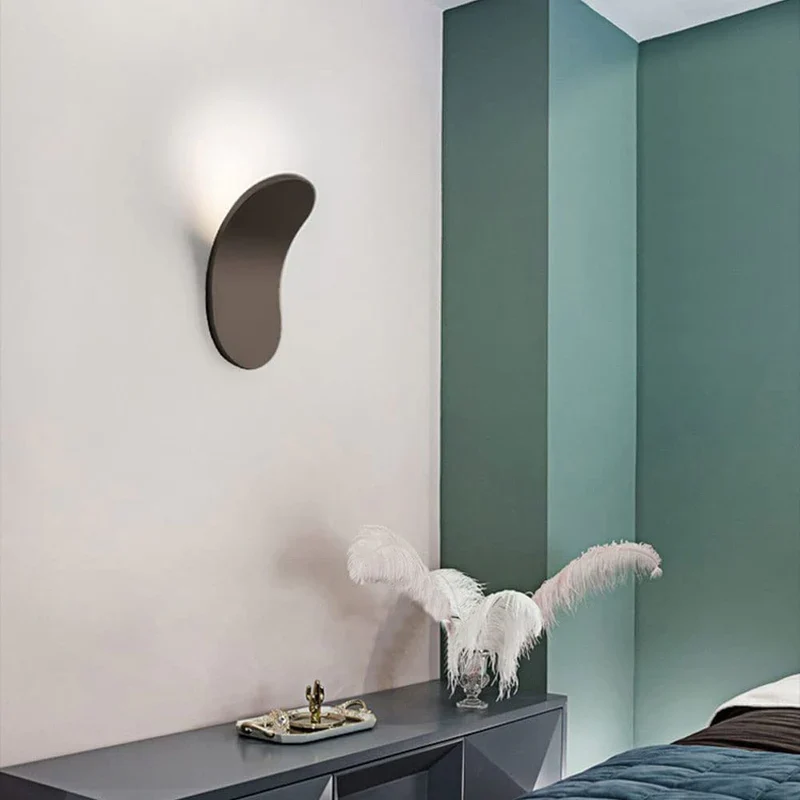 Elegant Væglampe i Jern – Nordisk Design for Moderne Hjem
