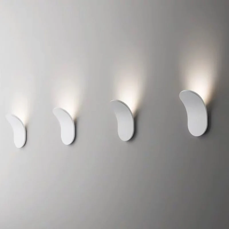 Elegant Væglampe i Jern – Nordisk Design for Moderne Hjem