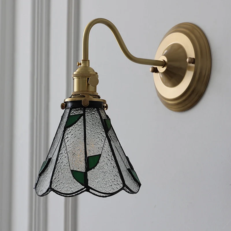 Væglampe med Vintage Glas – Stilfuld og Stemningsfuld Belysning