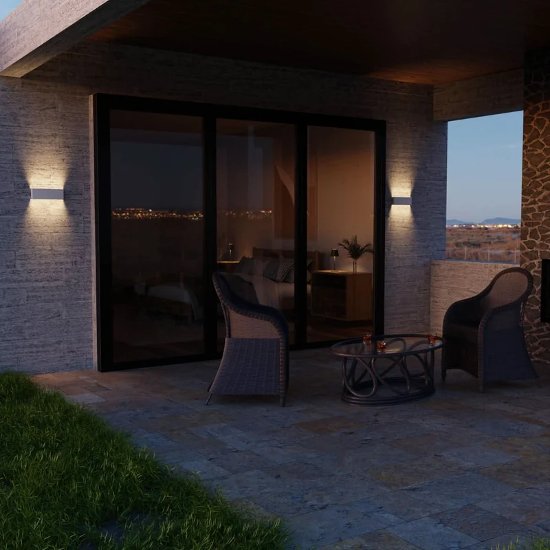 Elegant LED Væglampe med Blødt Lys til Minimalistisk Indretning