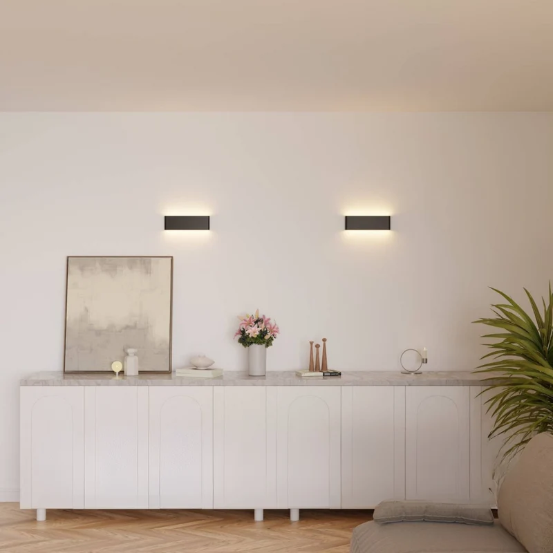 Elegant LED Væglampe med Blødt Lys til Minimalistisk Indretning