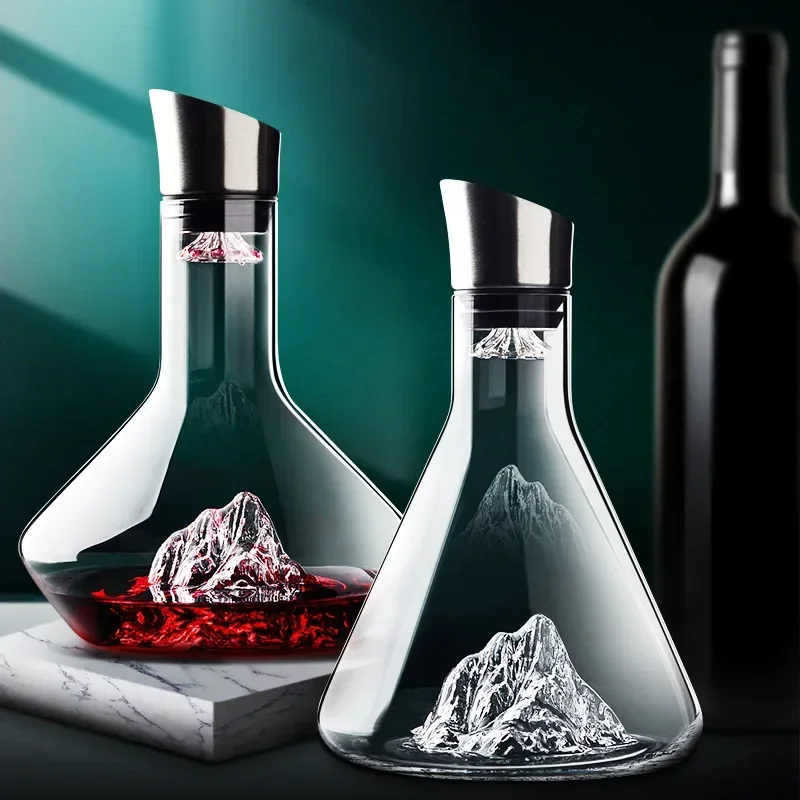 Elegant Vinkaraffel i Krystalglas med Kunstnerisk Design