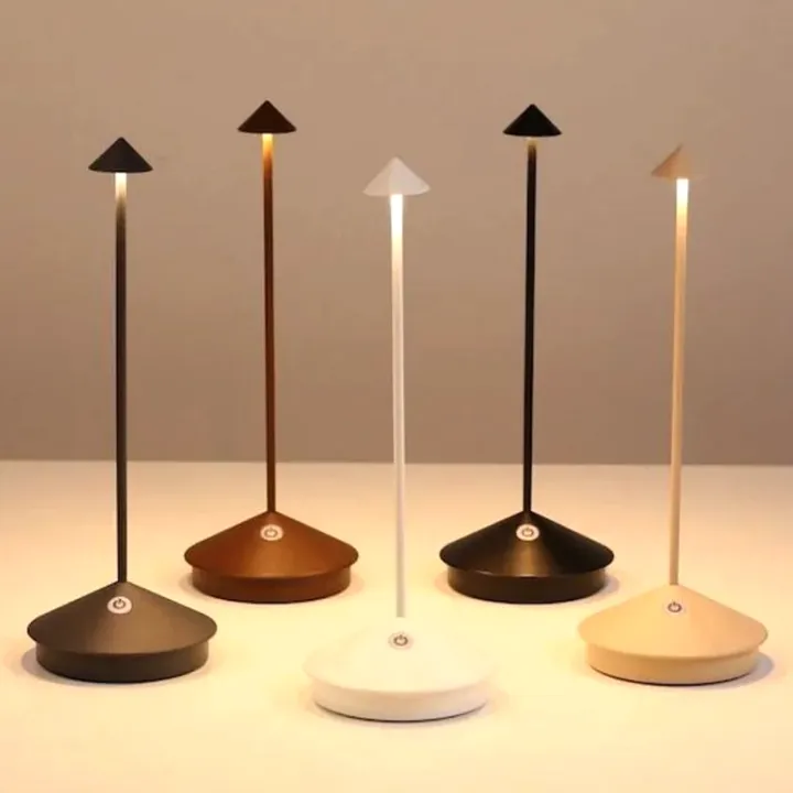 Trådløs LED Bordlampe – Stilfuld og Justerbar Belysning