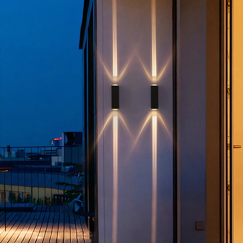 Udendørs LED Væglampe i Sort Aluminium - Moderne Design