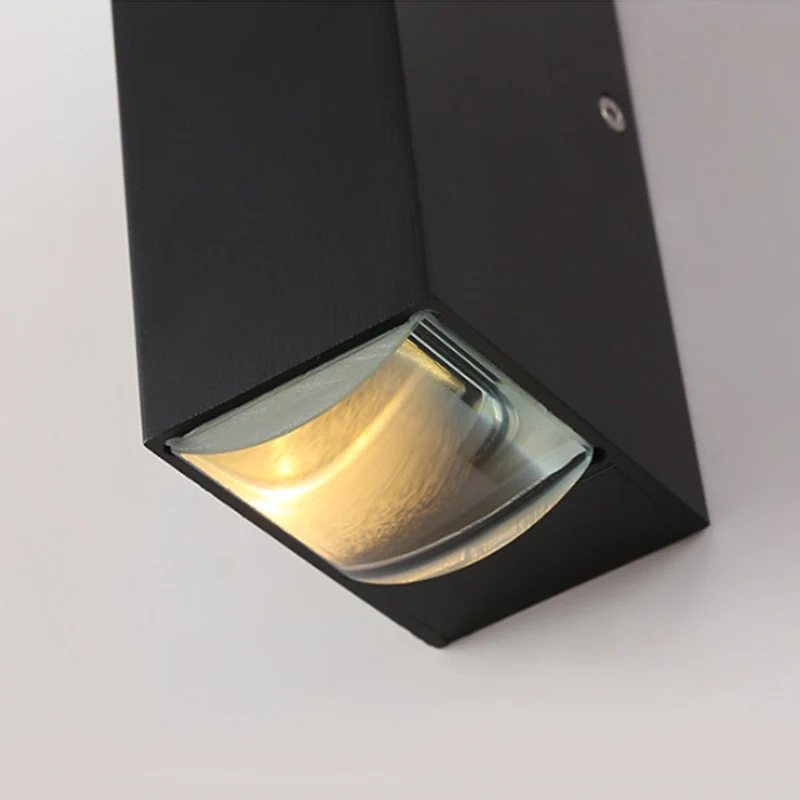 Udendørs LED Væglampe i Sort Aluminium - Moderne Design