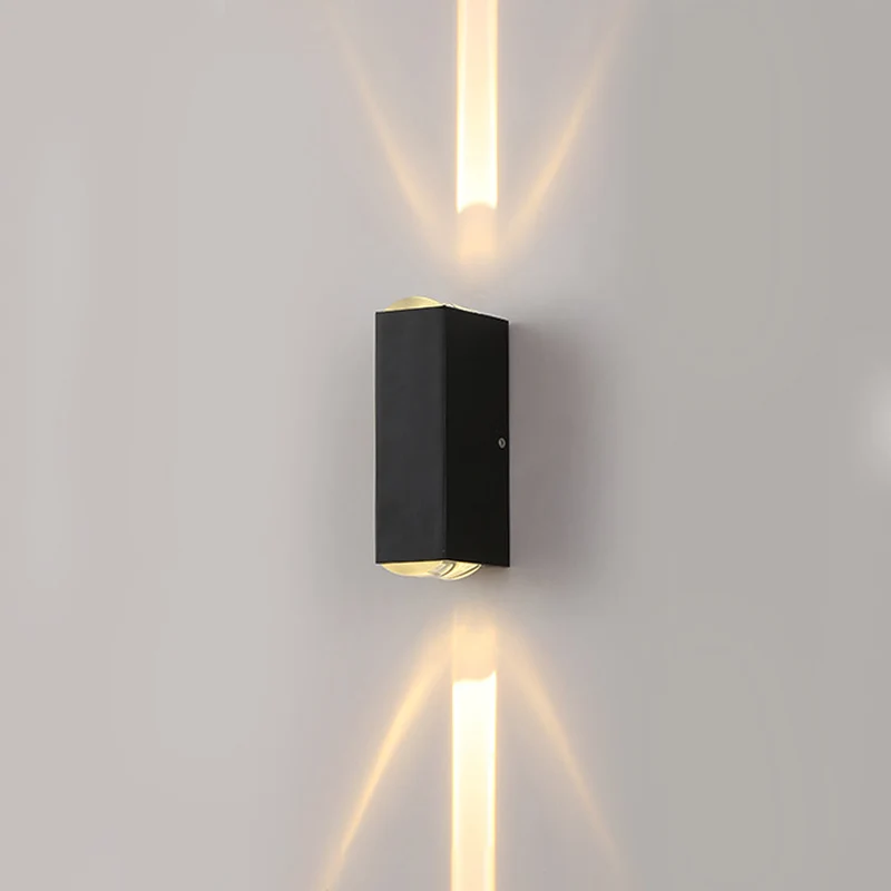 Udendørs LED Væglampe i Sort Aluminium - Moderne Design