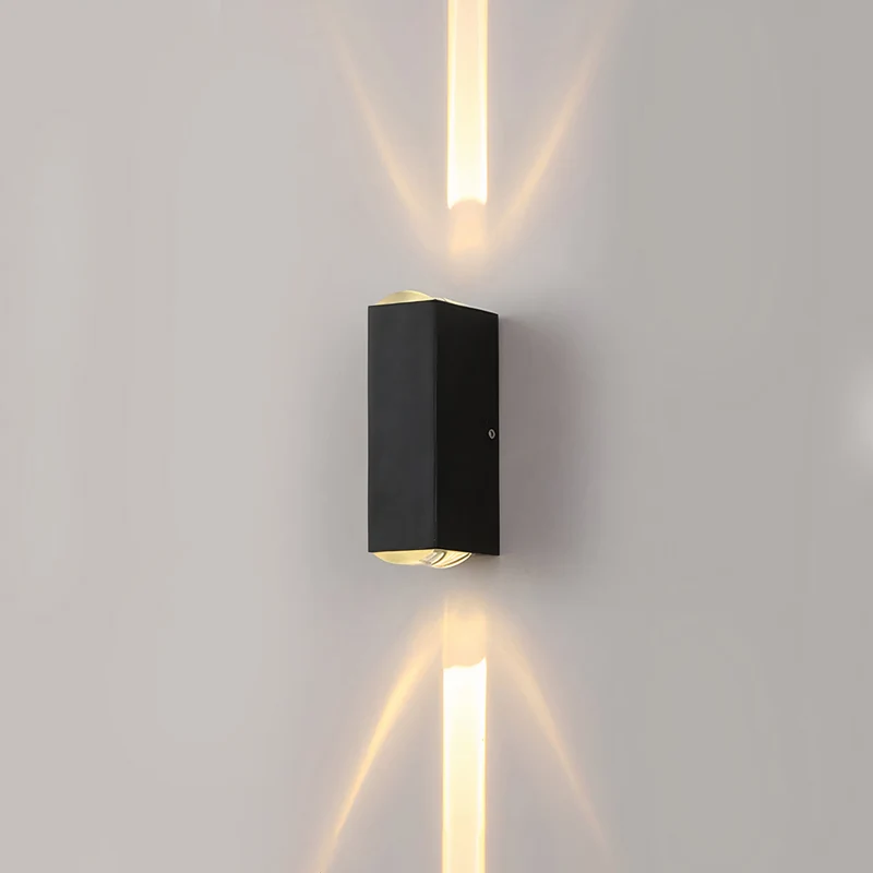 Udendørs LED Væglampe i Sort Aluminium - Moderne Design