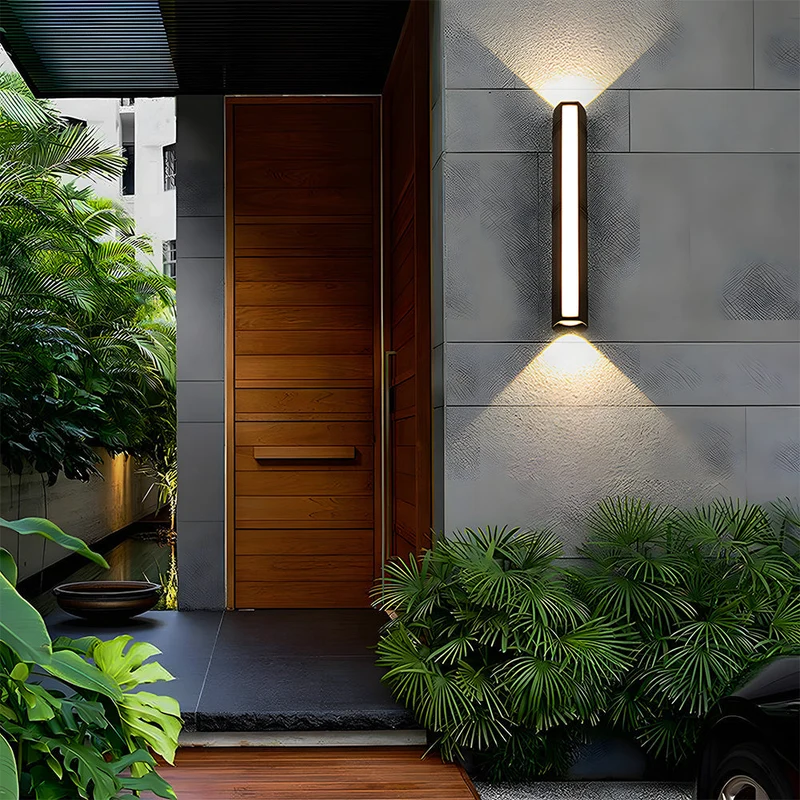 Vandtæt LED Udendørslampe med Moderne Design