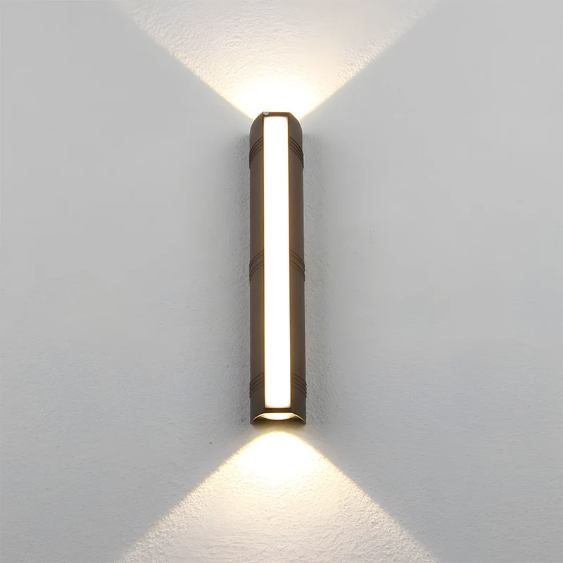 Vandtæt LED Udendørslampe med Moderne Design