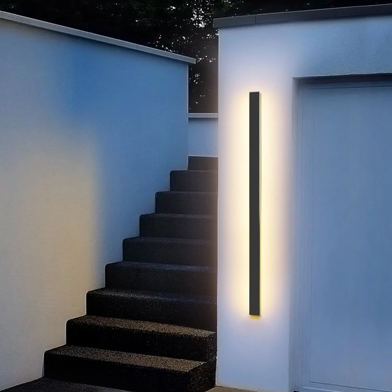 Elegant Udendørs Væglampe i Aluminium - Moderne LED Lys
