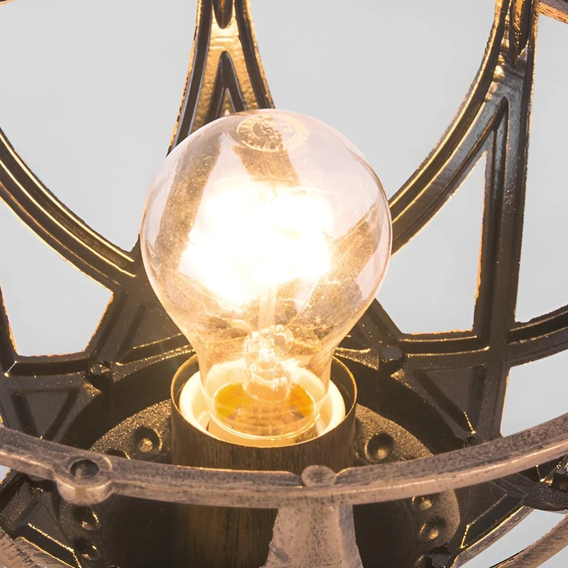 Elegant Udendørs Væglampe med Vejsikkert Glasdesign