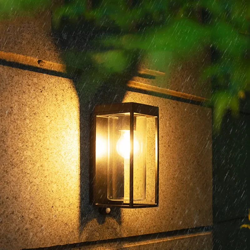 Elegant Udendørslampe i Sort Metal med Glas og Solenergi