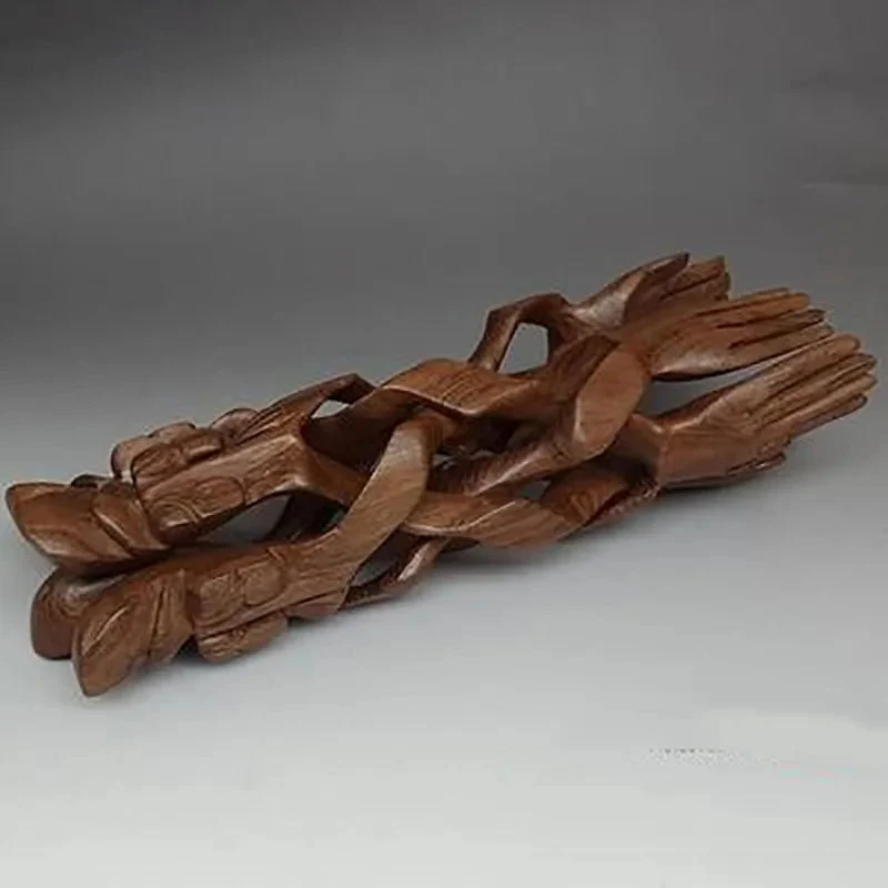 Serene Sculpture Wooden Luck Bearer Serveringsfad