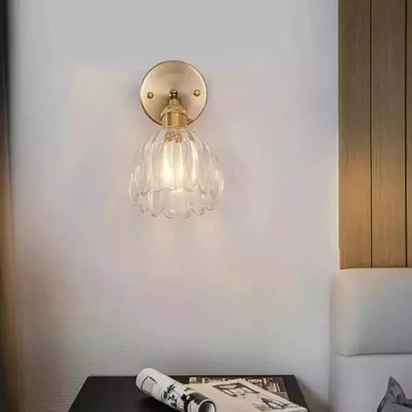 Retro glas væglampe – væglampe formet som en tulipan knop