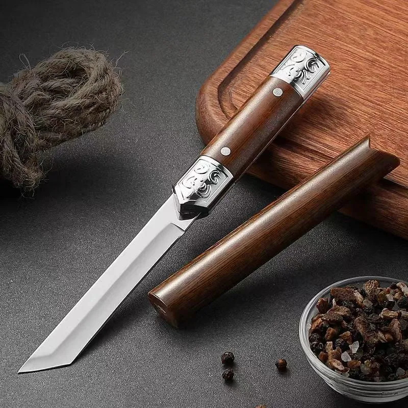 Håndlavet japansk-inspireret utility kniv med trækahåndtag