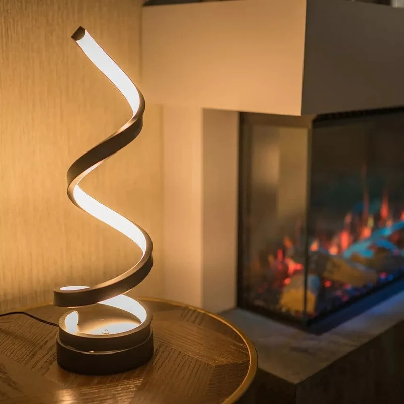 Elegant LED Bordlampe med Justerbar Lysstyrke og Design