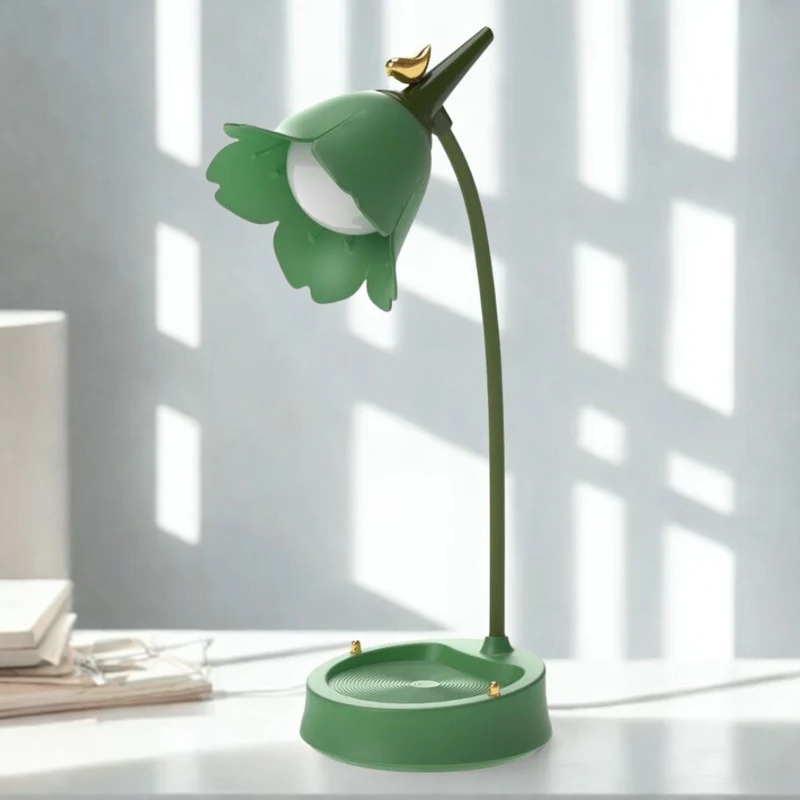 Elegant LED Bordlampe med Blomsterdesign - Lang Batteritid